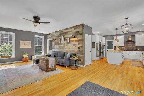 18 Jacob Lane Killingworth CT 06419