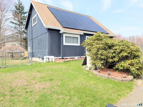 18 Cadbury Place Naugatuck CT 06770