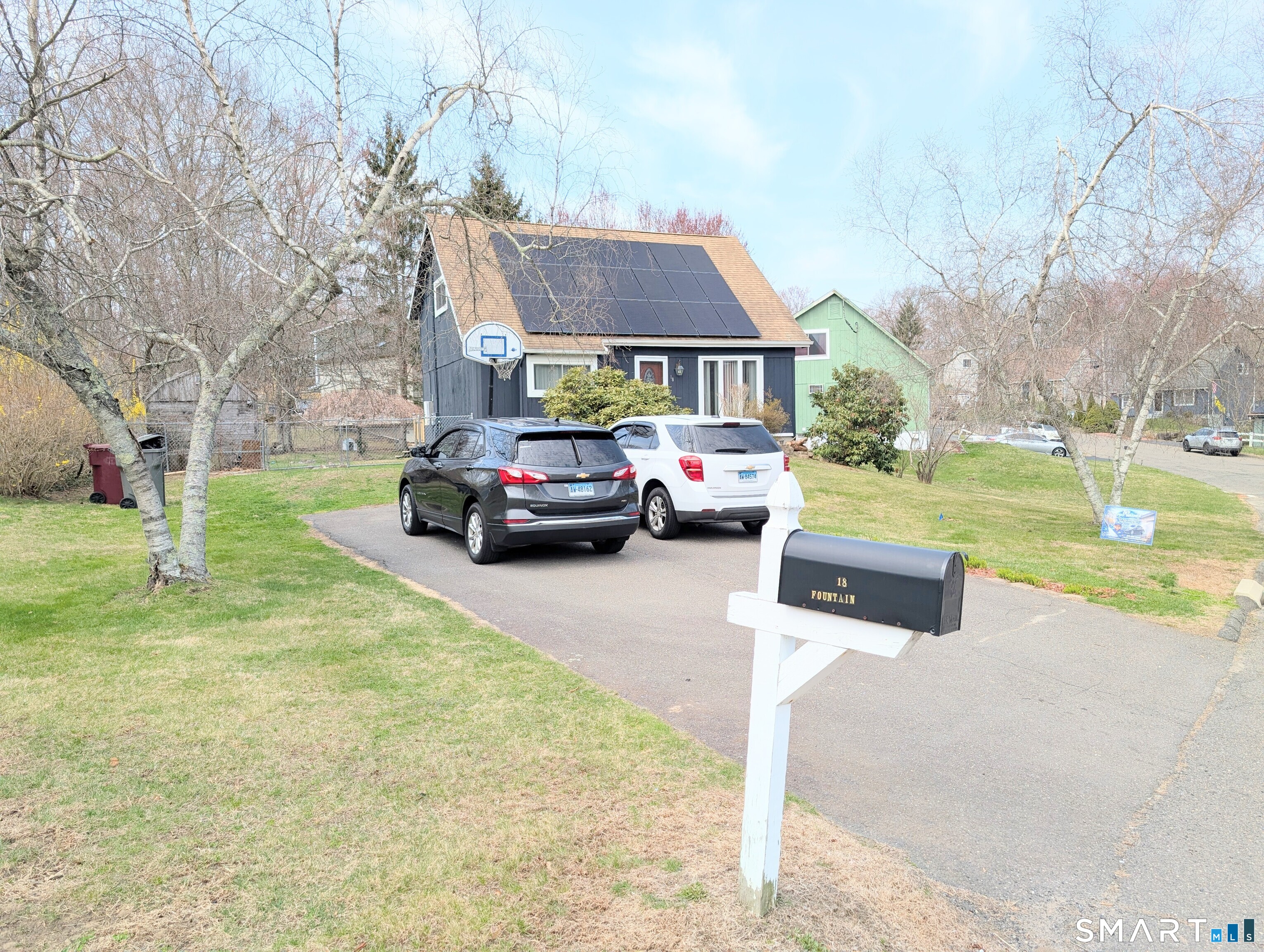 18 Cadbury Place Naugatuck CT 06770