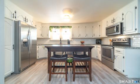 25 Garfield Avenue Middletown CT 06457