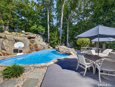 6 Nutmeg Circle Old Saybrook CT 06475