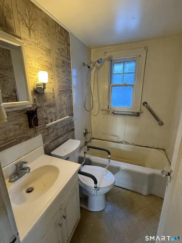 115 Saltonstall Parkway East Haven CT 06512