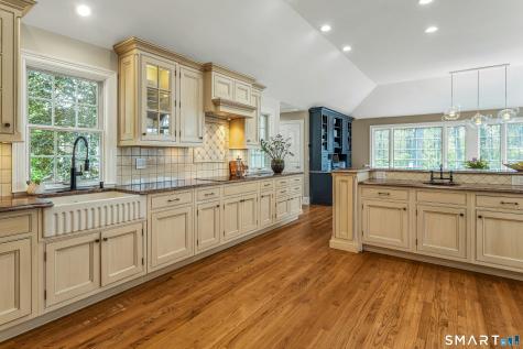 46 Wakeman Road New Canaan CT 06840
