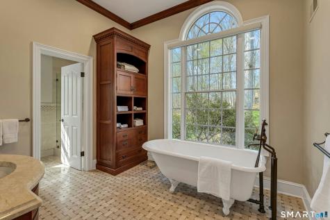 46 Wakeman Road New Canaan CT 06840