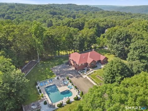 35 Golden Hill Lane Shelton CT 06484