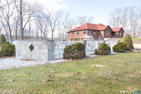 35 Golden Hill Lane Shelton CT 06484