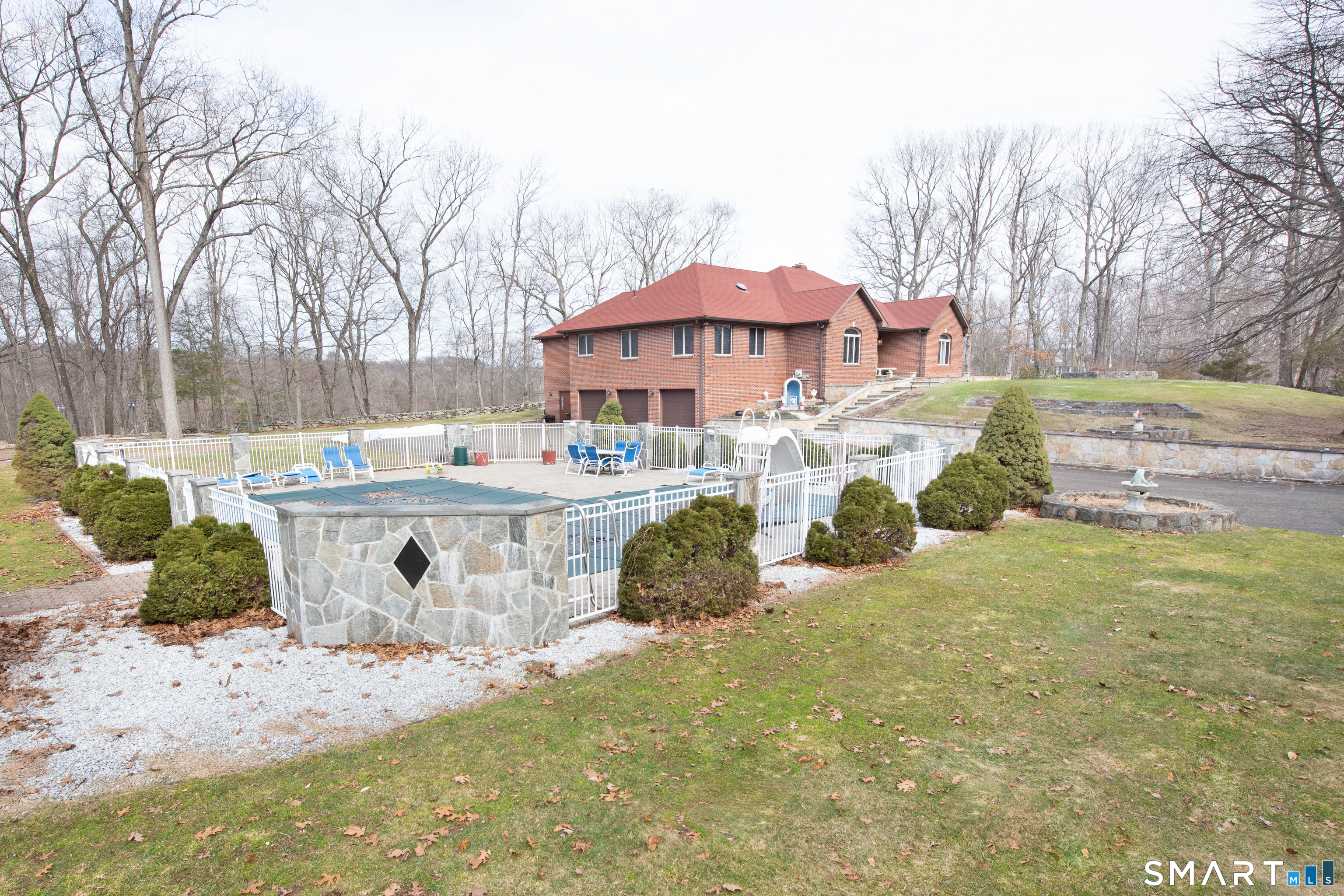 35 Golden Hill Lane Shelton CT 06484