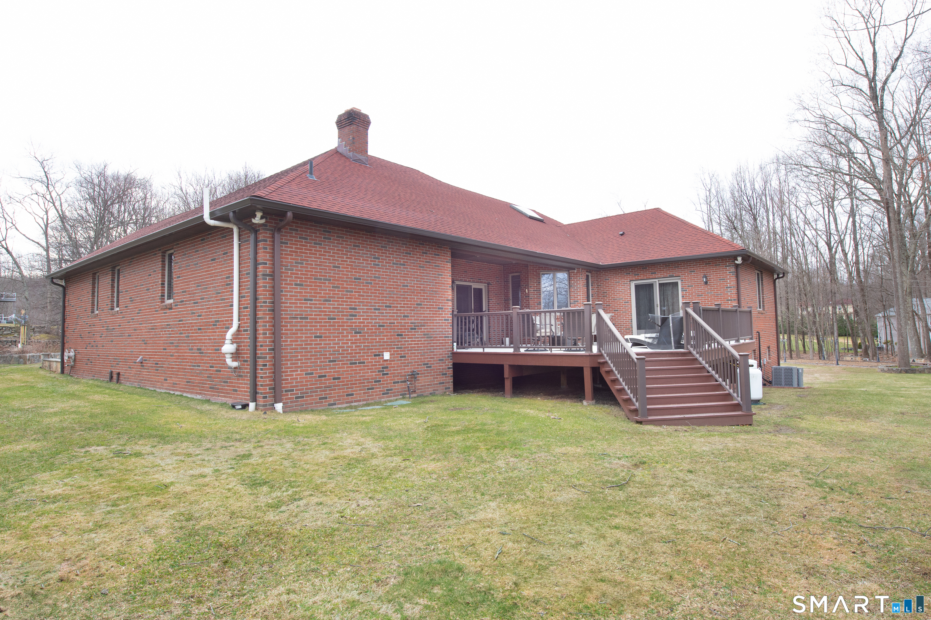 35 Golden Hill Lane Shelton CT 06484