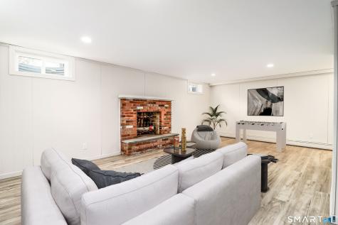 408 Hut Hill Road Bridgewater CT 06752