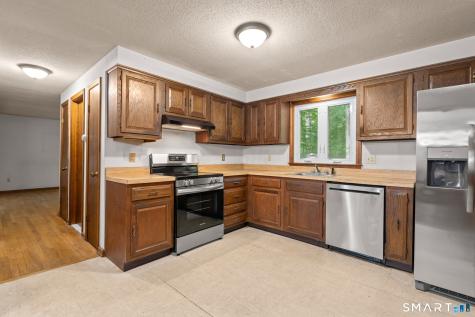 15 Happy Acres Road Clinton CT 06413