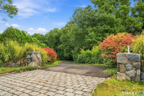 140 Elk Drive Southbury CT 06488