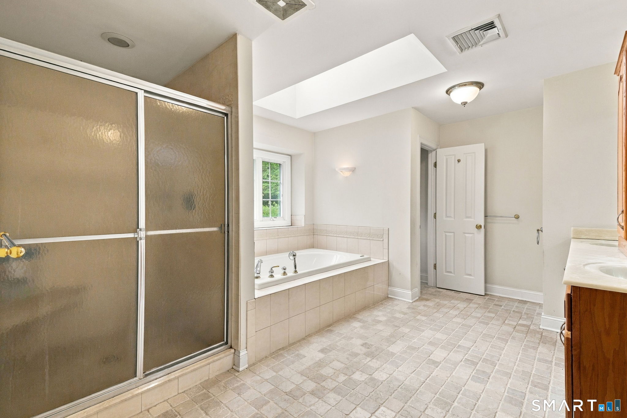 140 Elk Drive Southbury CT 06488