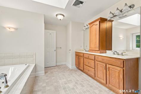 140 Elk Drive Southbury CT 06488
