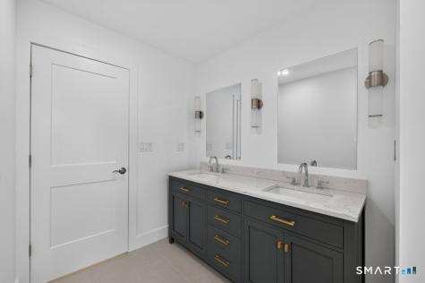 741 Old Stratfield Road Fairfield CT 06825