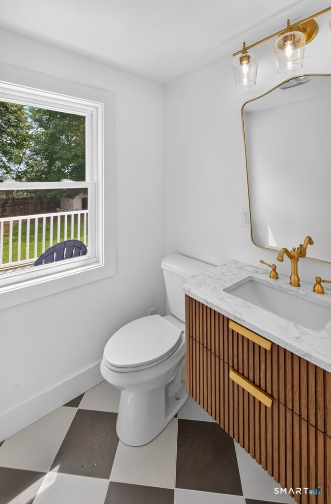 741 Old Stratfield Road Fairfield CT 06825