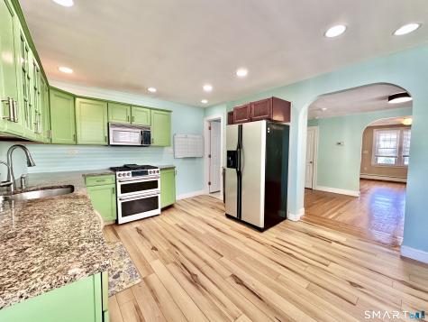 416 Lighthouse Road New Haven CT 06512