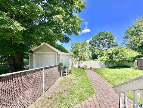 416 Lighthouse Road New Haven CT 06512