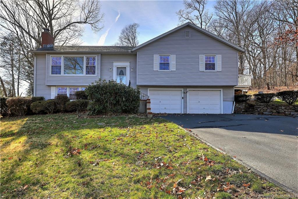 31 Mansfield Road North Haven CT 06473