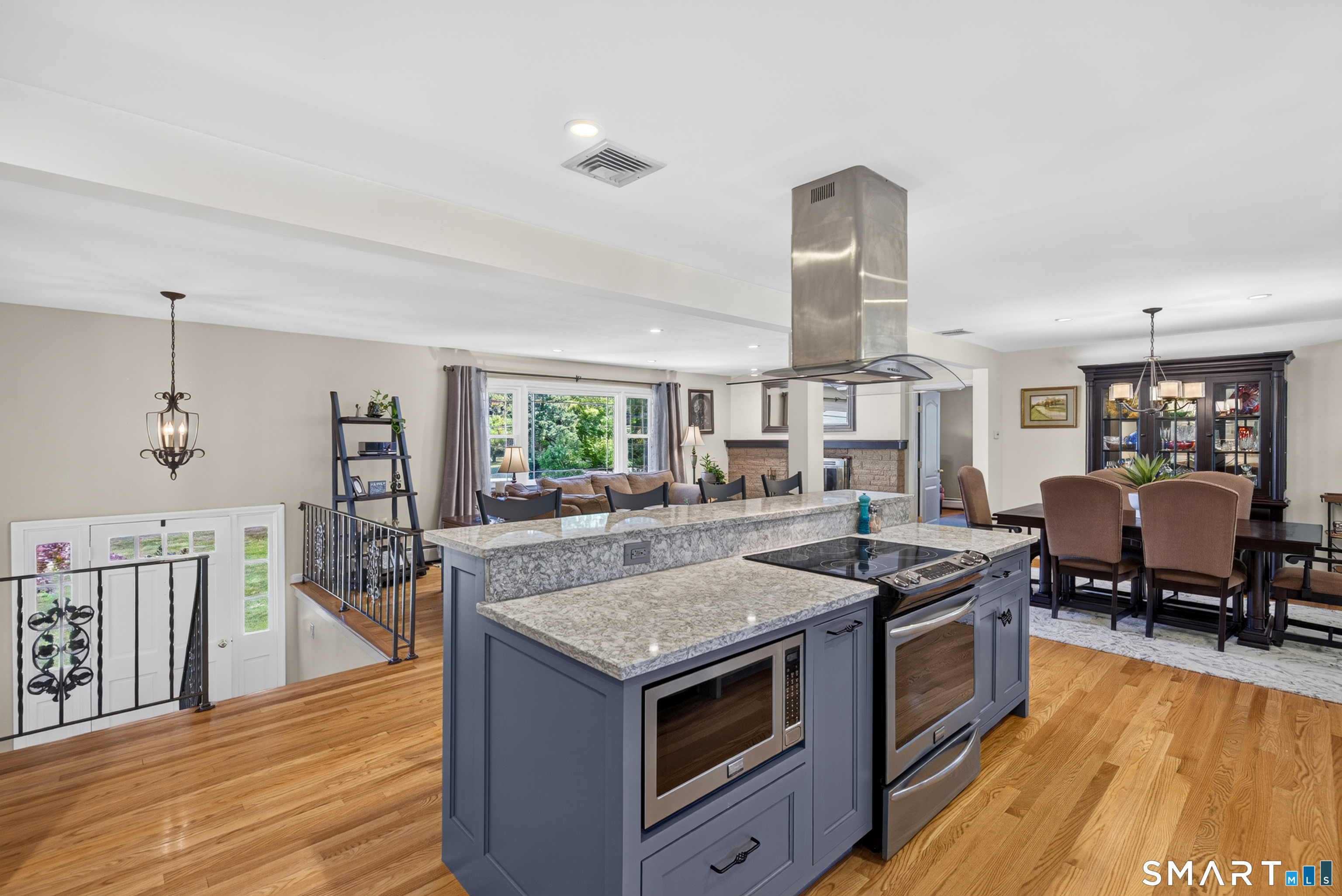 16 Williamsburg Drive Orange CT 06477
