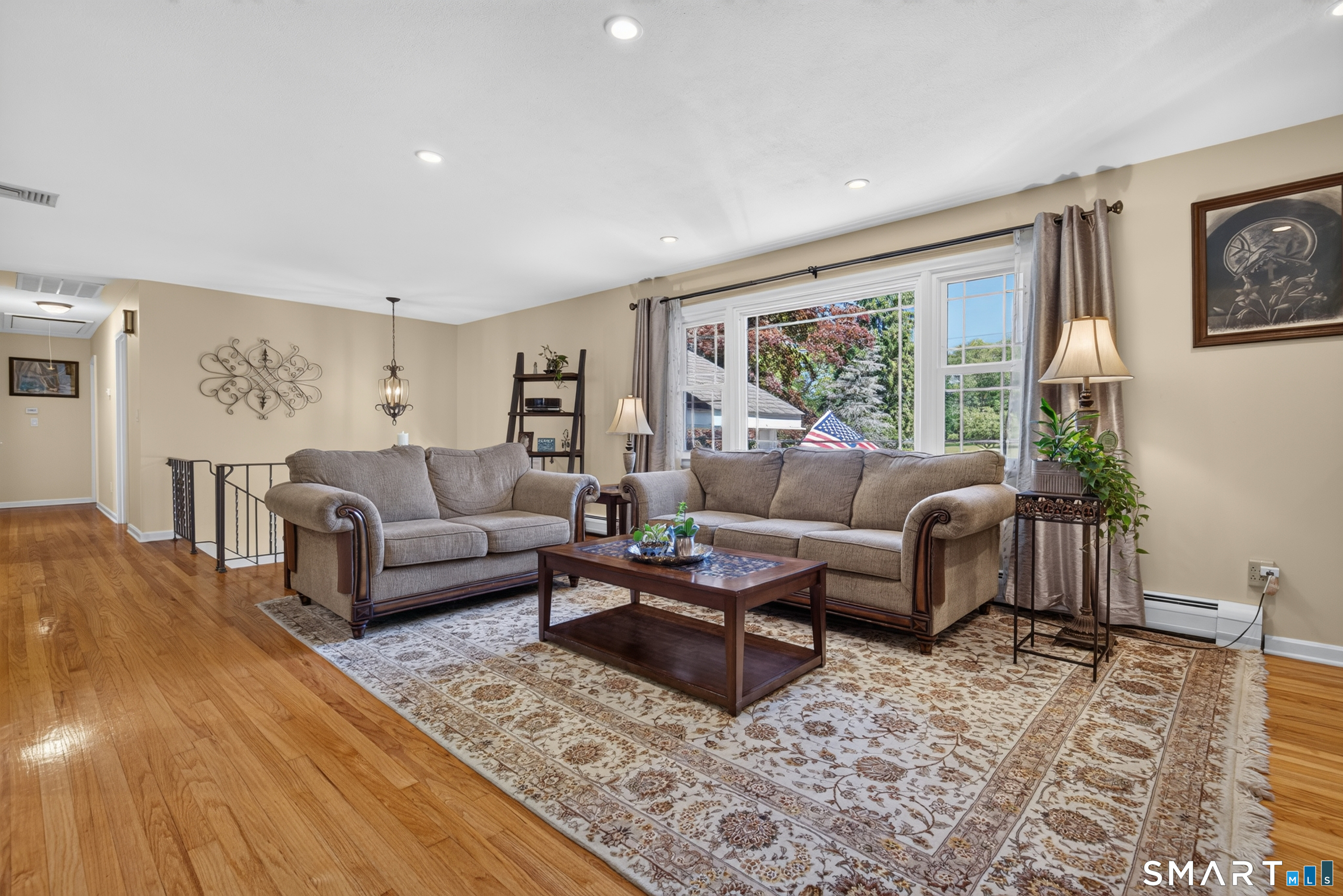 16 Williamsburg Drive Orange CT 06477