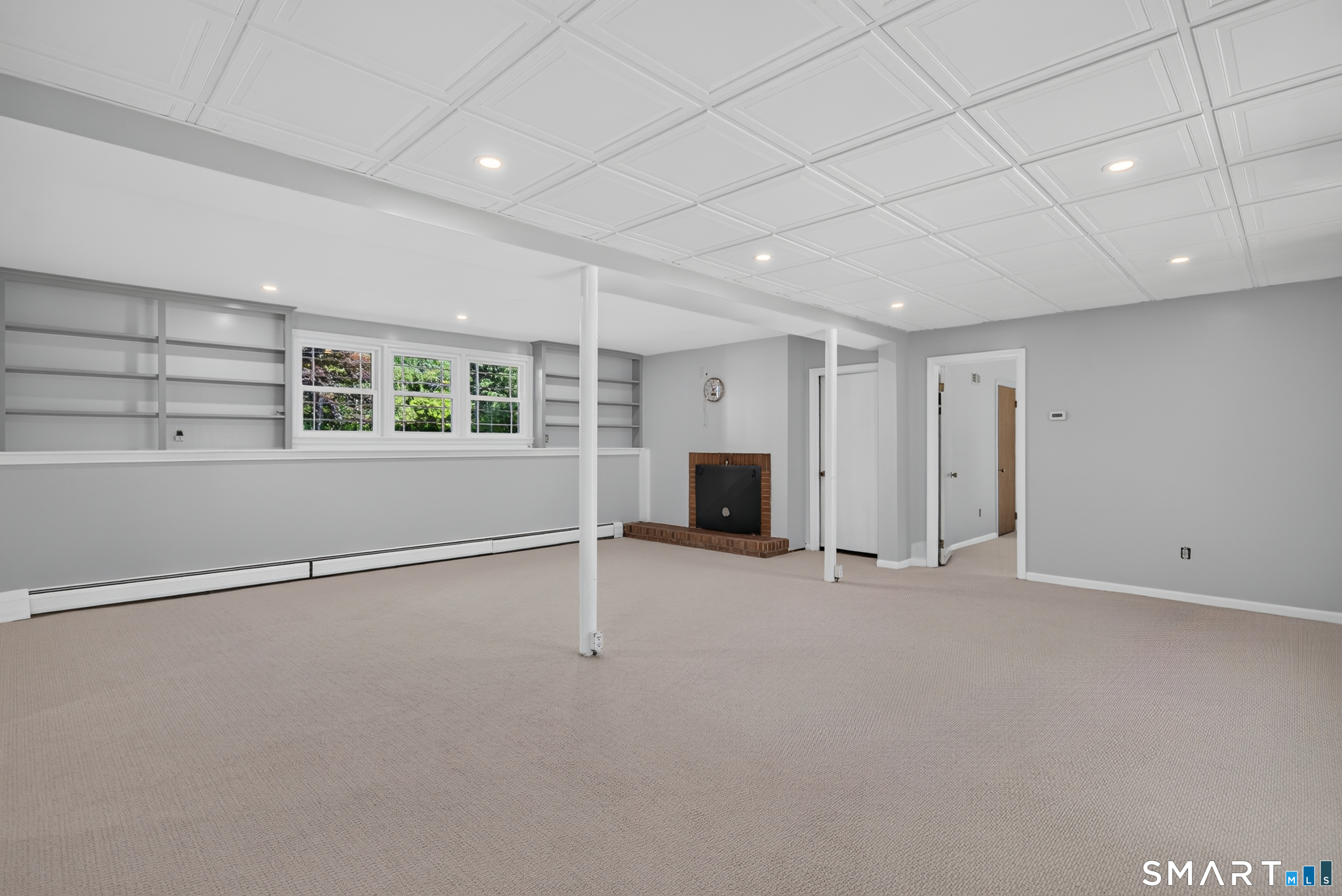16 Williamsburg Drive Orange CT 06477