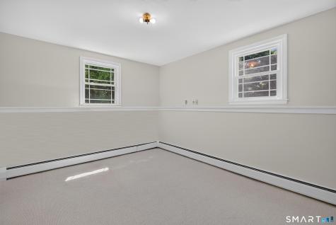 16 Williamsburg Drive Orange CT 06477