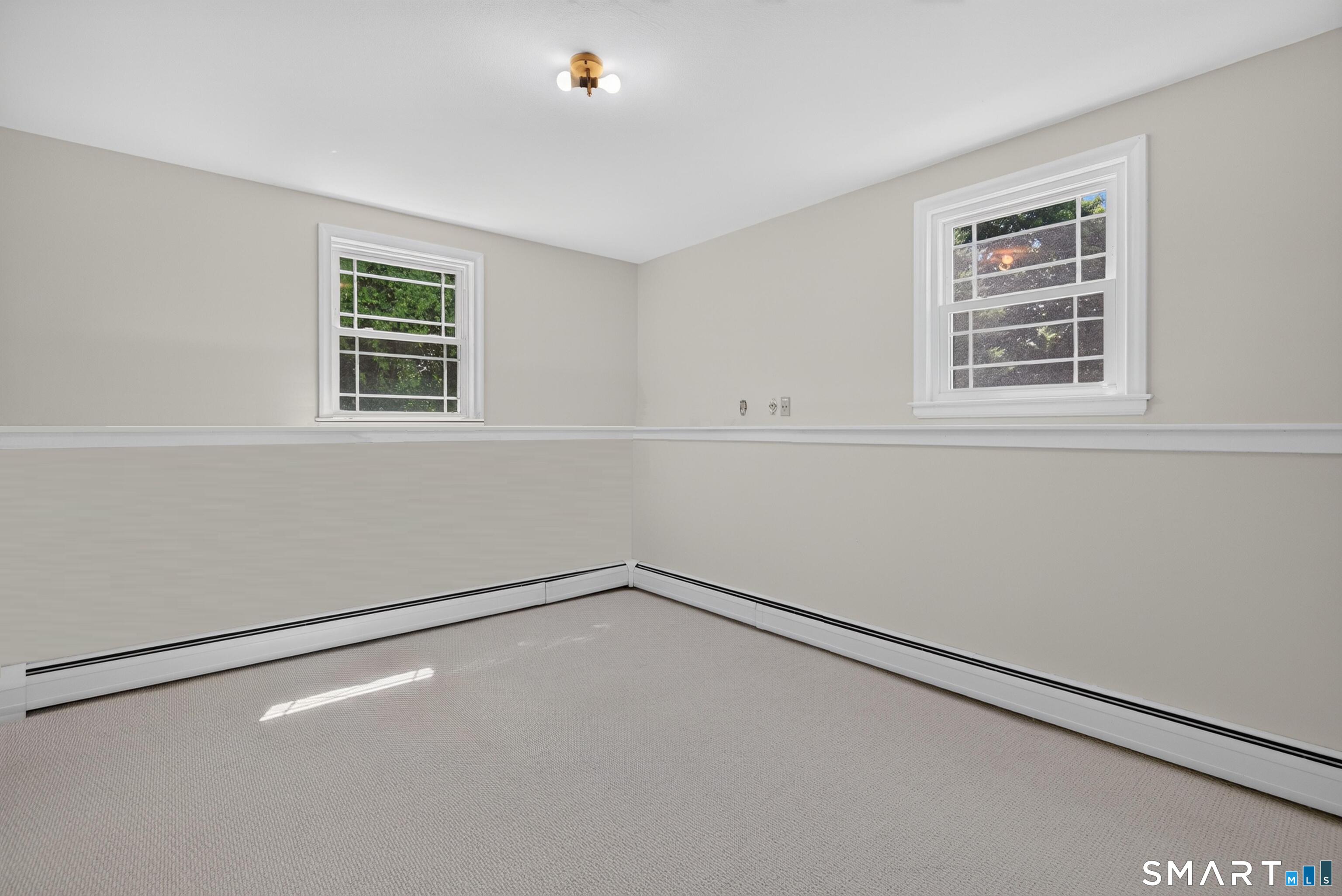 16 Williamsburg Drive Orange CT 06477