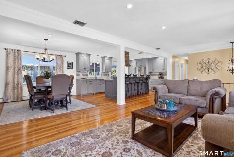 16 Williamsburg Drive Orange CT 06477