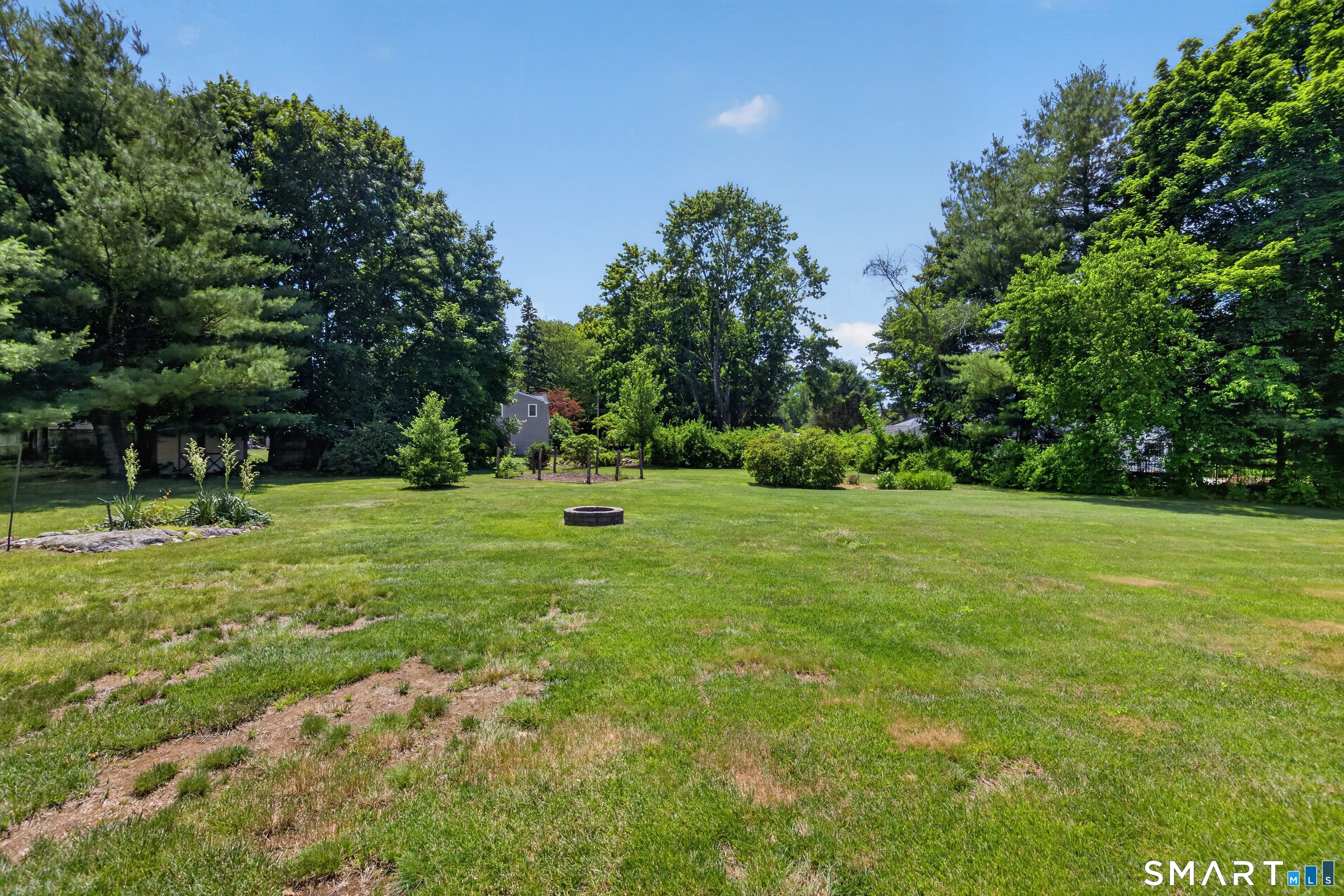 16 Williamsburg Drive Orange CT 06477