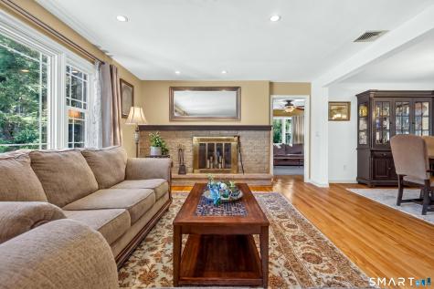 16 Williamsburg Drive Orange CT 06477