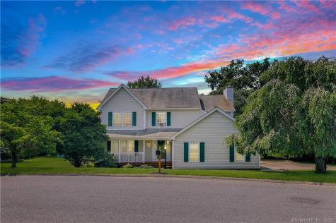 11 Weantinock Drive New Milford CT 06776