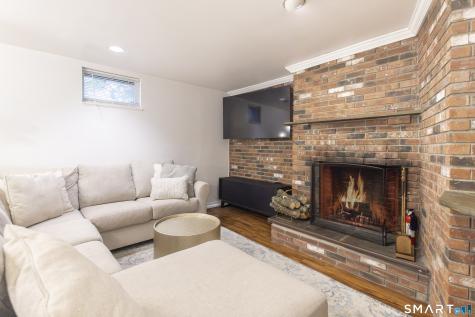 107 Clovelly Road Stamford CT 06902
