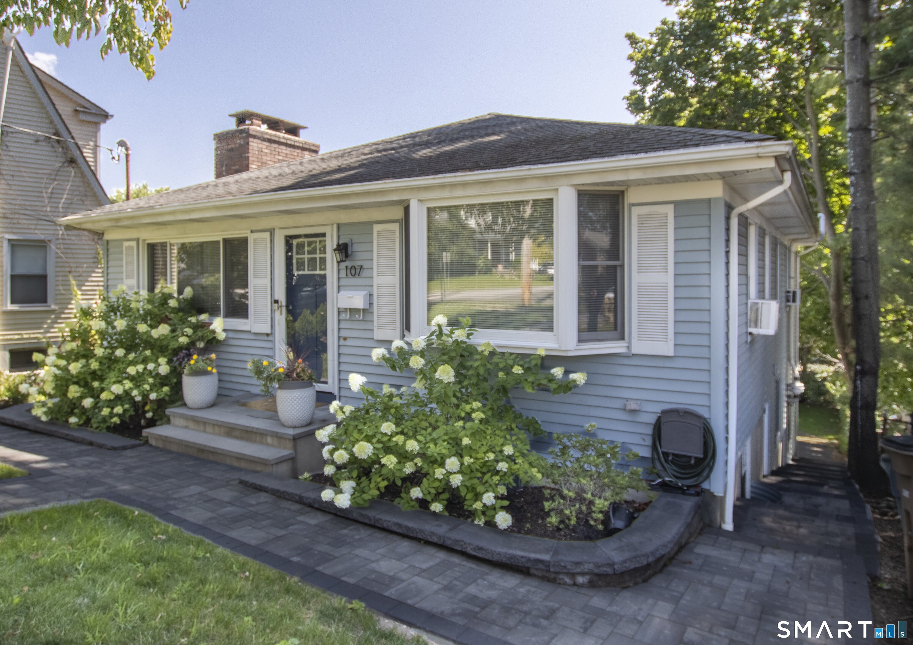 107 Clovelly Road Stamford CT 06902