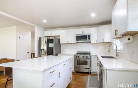 107 Clovelly Road Stamford CT 06902
