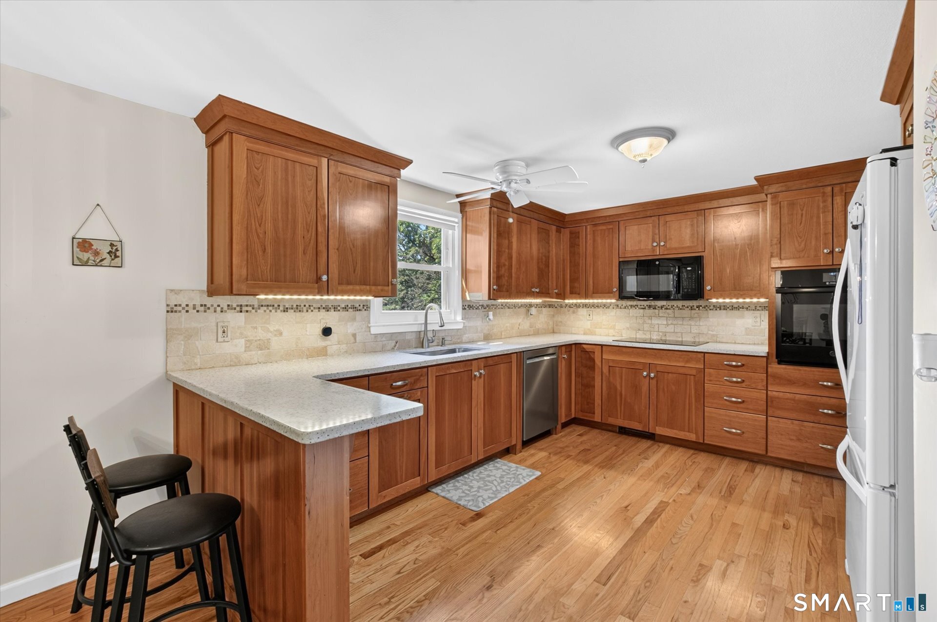 5 Parsons Drive Simsbury CT 06070