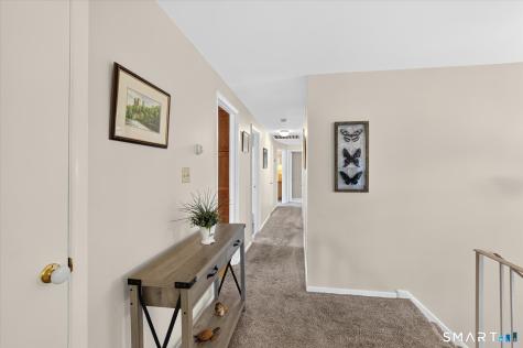 5 Parsons Drive Simsbury CT 06070