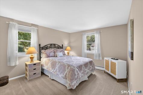 5 Parsons Drive Simsbury CT 06070