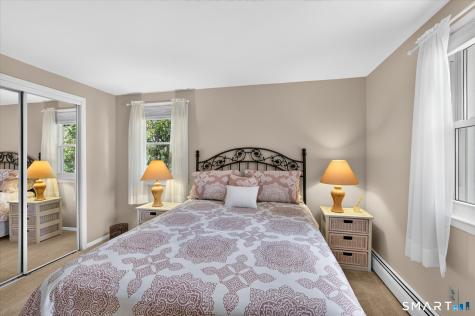 5 Parsons Drive Simsbury CT 06070