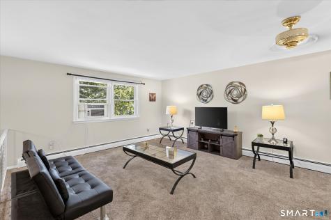 5 Parsons Drive Simsbury CT 06070