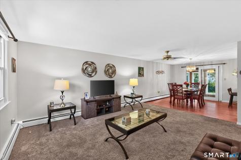 5 Parsons Drive Simsbury CT 06070