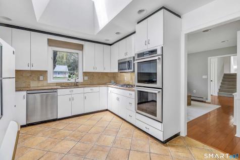 89 Random Road Fairfield CT 06825