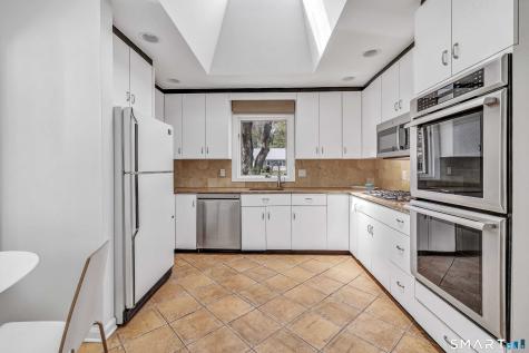 89 Random Road Fairfield CT 06825