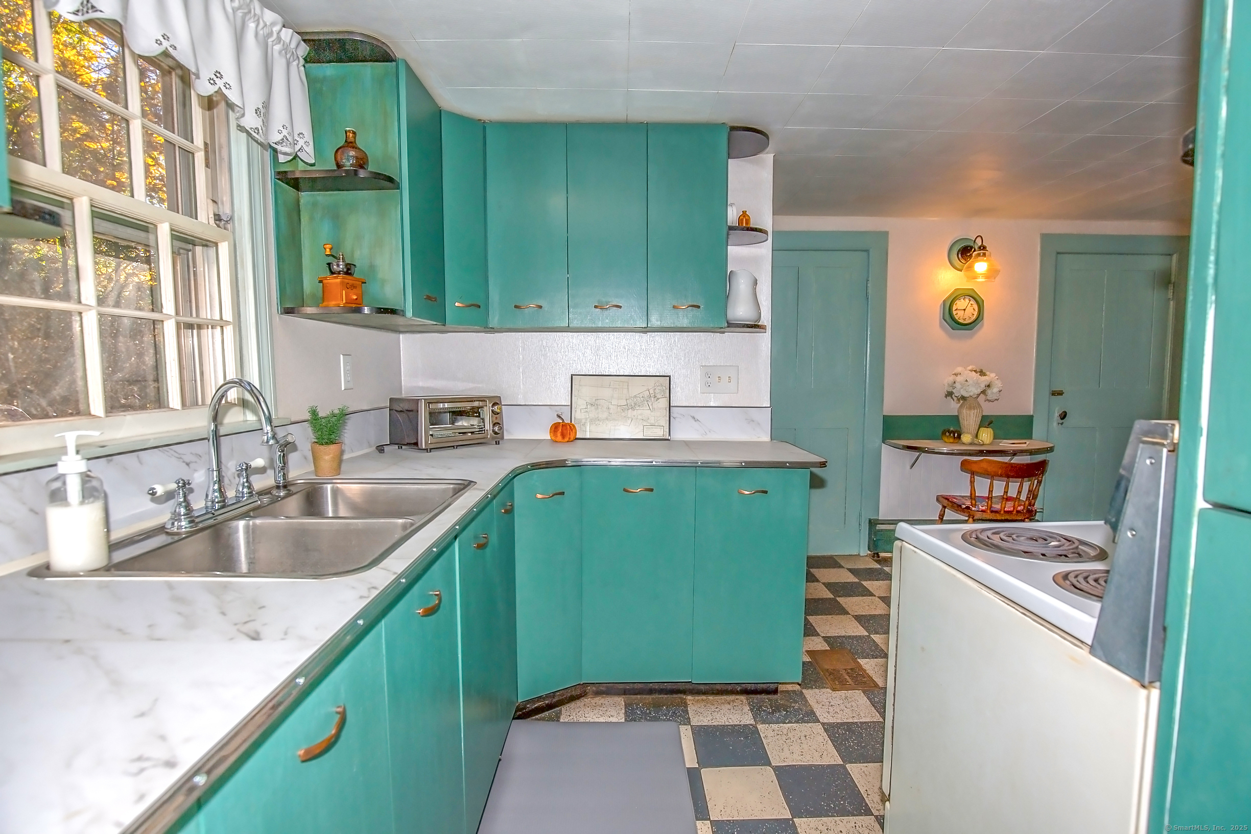 58 Maple Street Ellington CT 06029