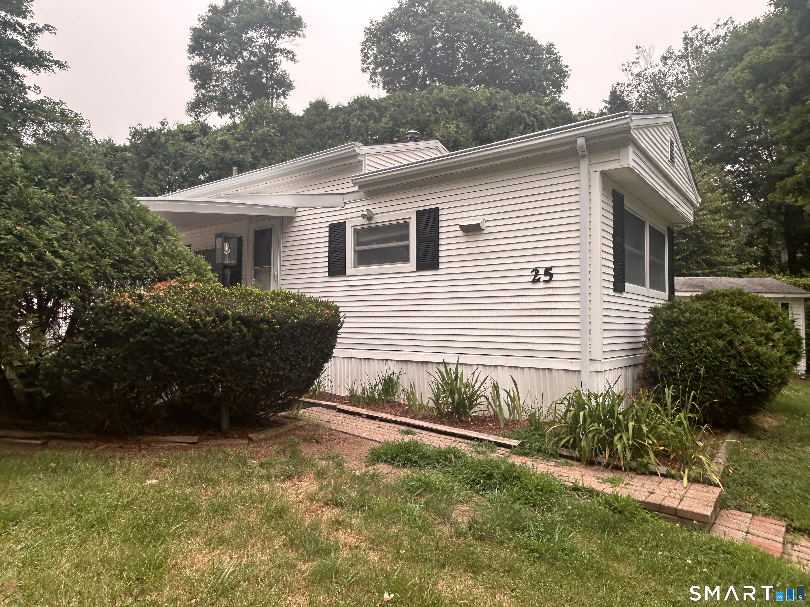 25 Whitewood Road Killingworth CT 06419
