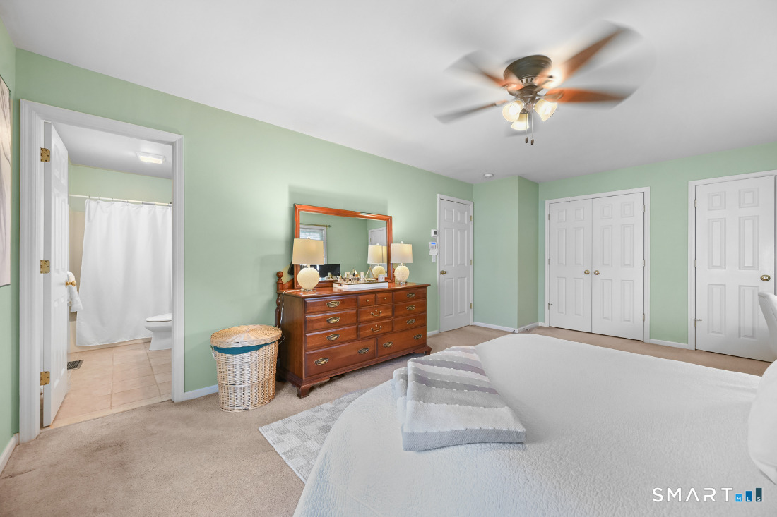 333 Stonebridge Lane Trumbull CT 06611