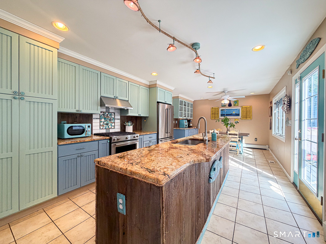16 Highland Avenue Branford CT 06405