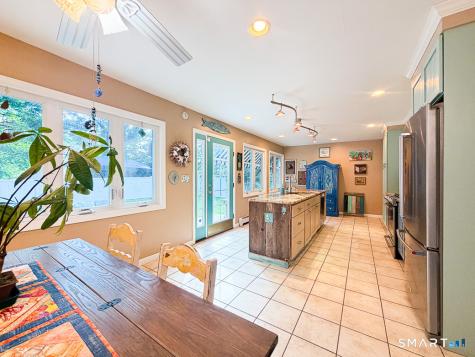 16 Highland Avenue Branford CT 06405