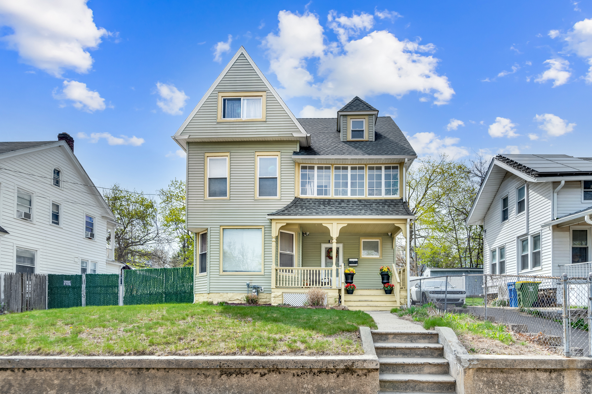 33 Clifton Avenue Waterbury CT 06710