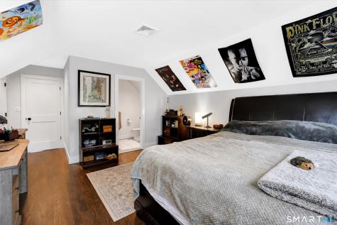 51 Oakengates Avon CT 06001