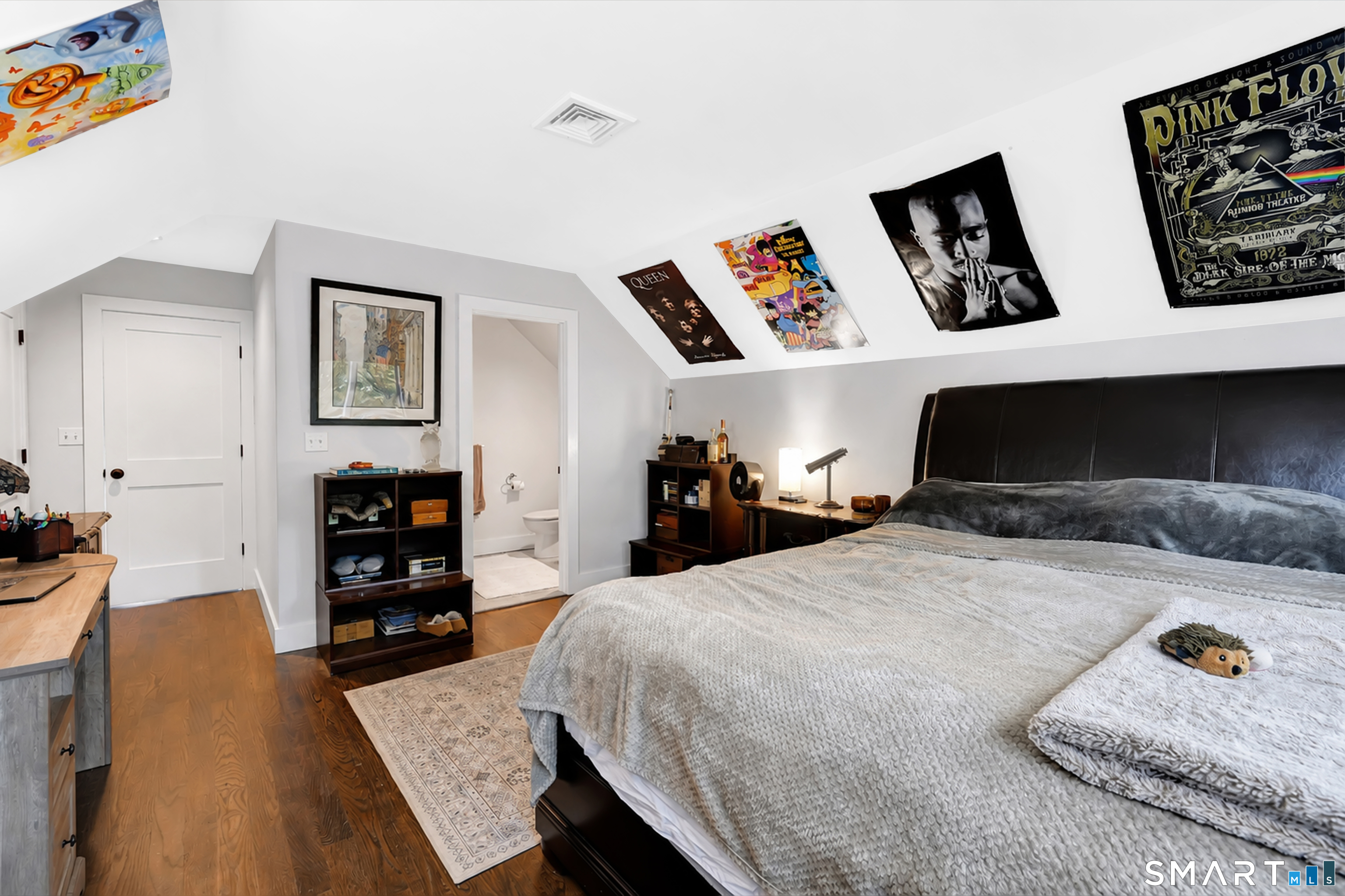 51 Oakengates Avon CT 06001